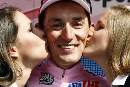 Marco Pinotti po vítězství v nejdelší etapě Gira | Foto: Reuters