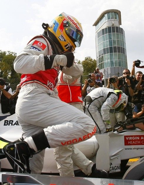 Kvalifikaci pak vyhrál Lewis Hamilton | Foto: Sport