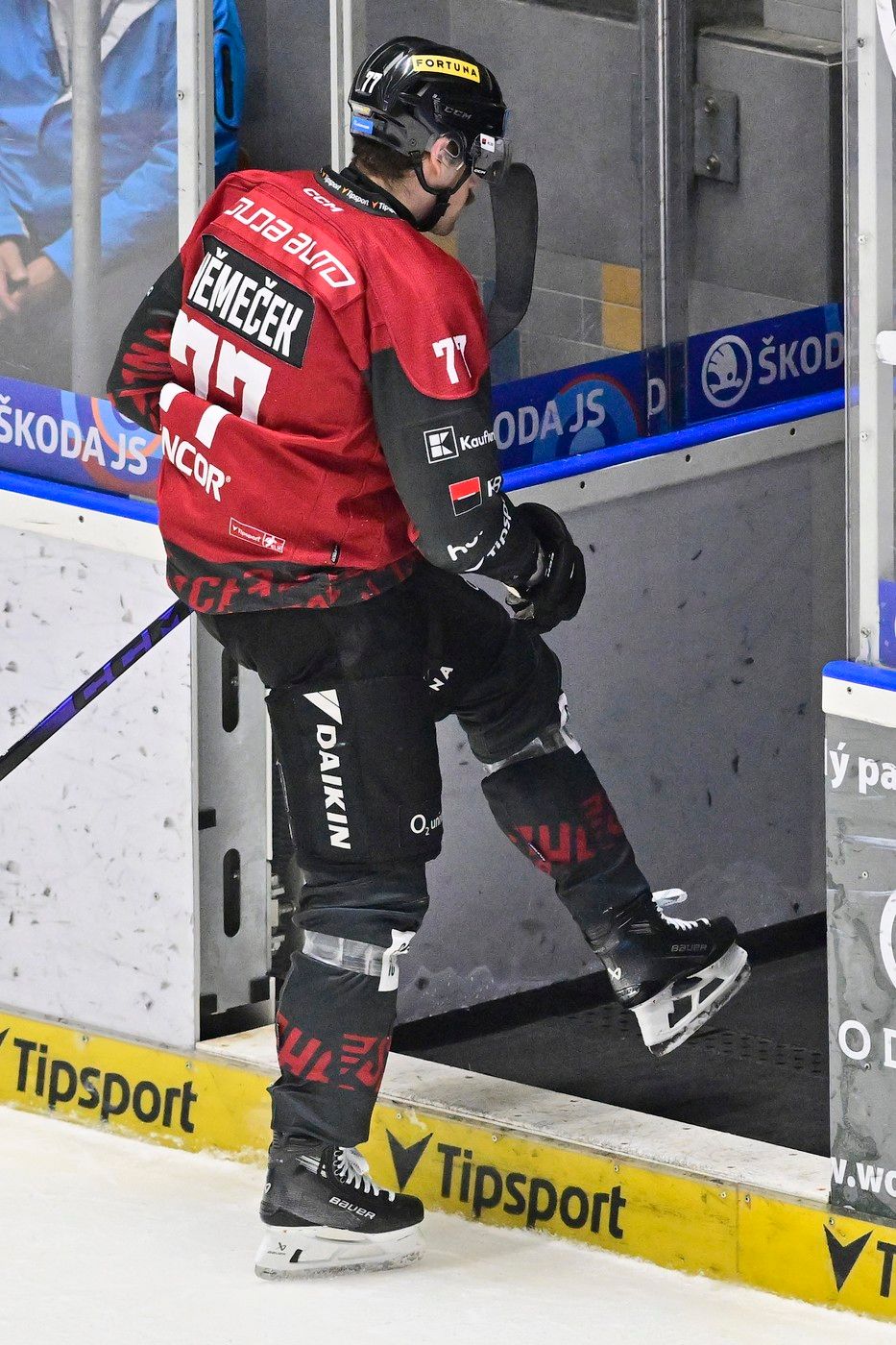 Sparťan předvedl další sprostý faul. Zkritizoval jej i vlastní trenér