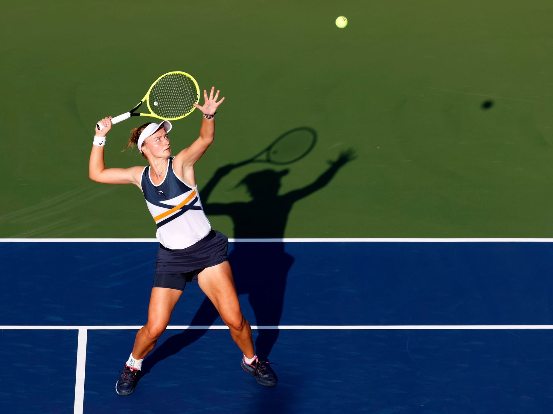 Krejčíková is in the round of 16 of the US Open.  After qualifying, champion Muguruza is waiting for her