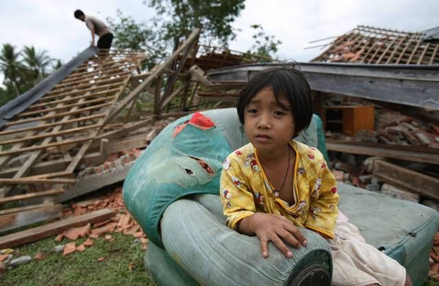 Záběry z vesnice Lais po zemětřesení. | Foto: Reuters