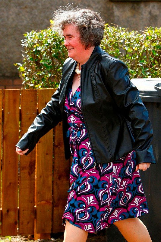 Britská slavice Susan Boyle na procházce | Foto: Reuters