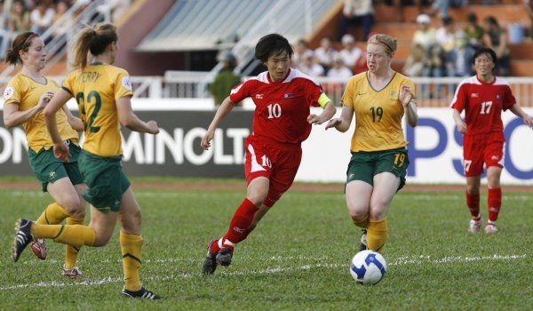 Semifinále Severní Korea vs. Austrálie dopadlo jednoznačně - 3:0. | Foto: Reuters