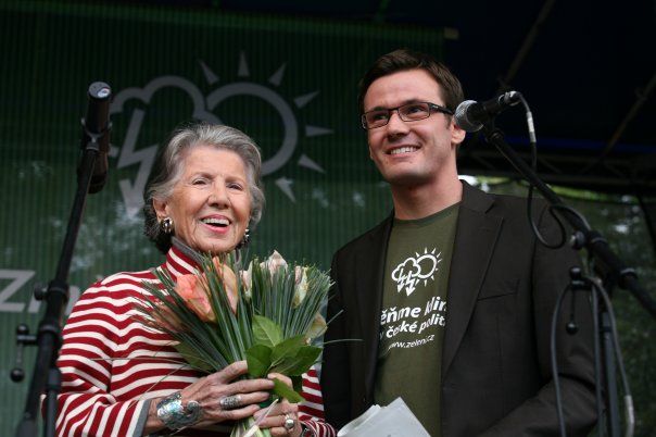 Zelené přišla podpořit i mecenáška umění, paní Meda Mládková. | Foto: Strana zelených