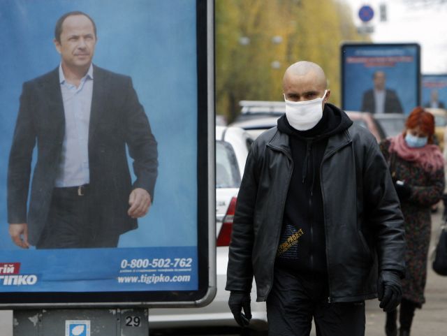 Kampaň k prezidentským volbách 17.ledna byla pozastavena. | Foto: Reuters