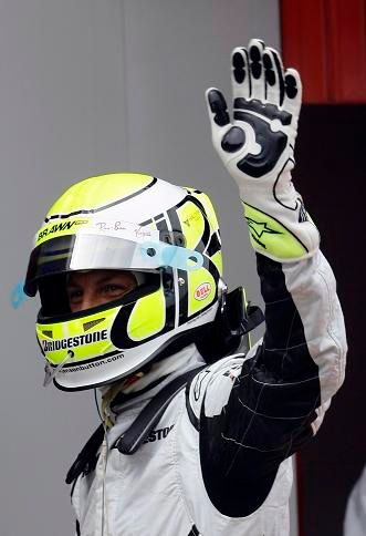 Jenson Button se raduje z pole position | Foto: Reuters