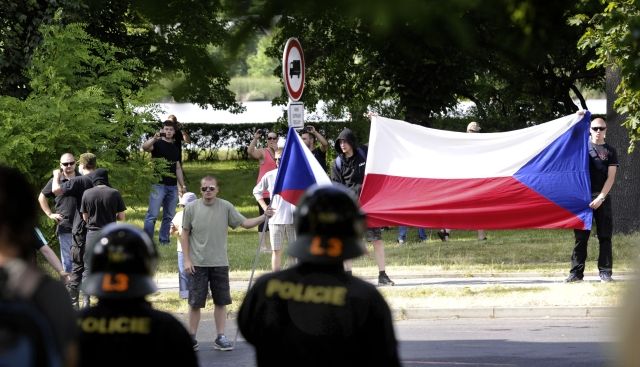 Demonstrace v Duchcově vyvolala střety s policií. | Foto: ČTK