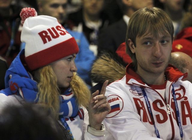 Zápas zhlédl i krasobruslař Jevgenij Pljuščenko. | Foto: Reuters