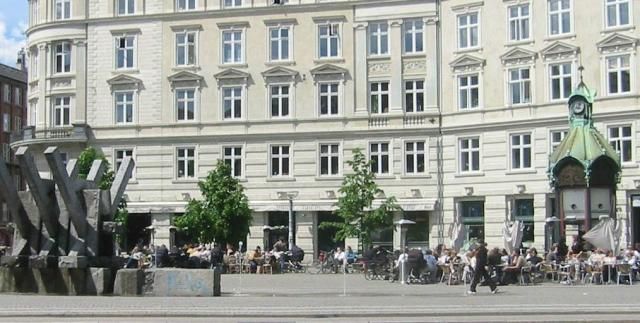 Kodaňská čtvrť Norrebro většinou bývá klidná. Dnešní noc byla vyjímkou. | Foto: Niels Elgaard Larsen