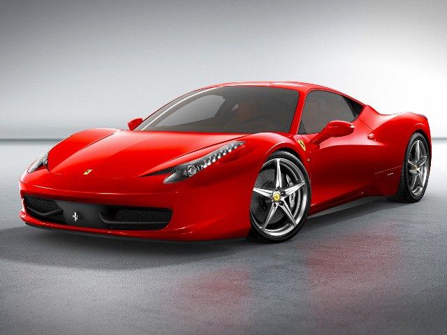 Nejnovější model Ferrari - Italia už má v Česku několik majitelů | Foto: Aktuálně.cz