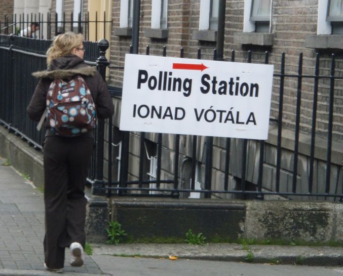 O referendum příliš velký zájem nebyl. Některé okrsky hlásily jen třetinovou volební účast. | Foto: Blahoslav Hruška