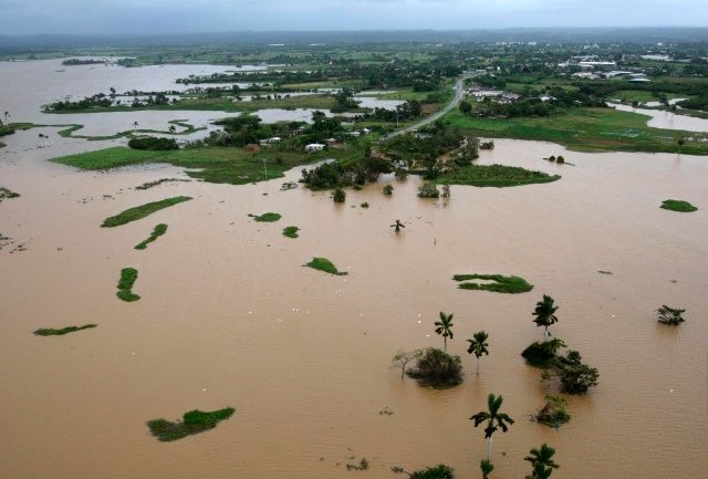 Zaplavený most v západní provincii Pinar del Río | Foto: Reuters