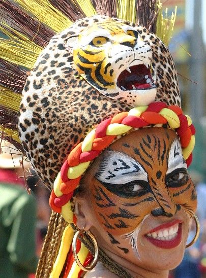 Tanečnice během festivalu v Barranquille v Kolumbii. | Foto: Reuters