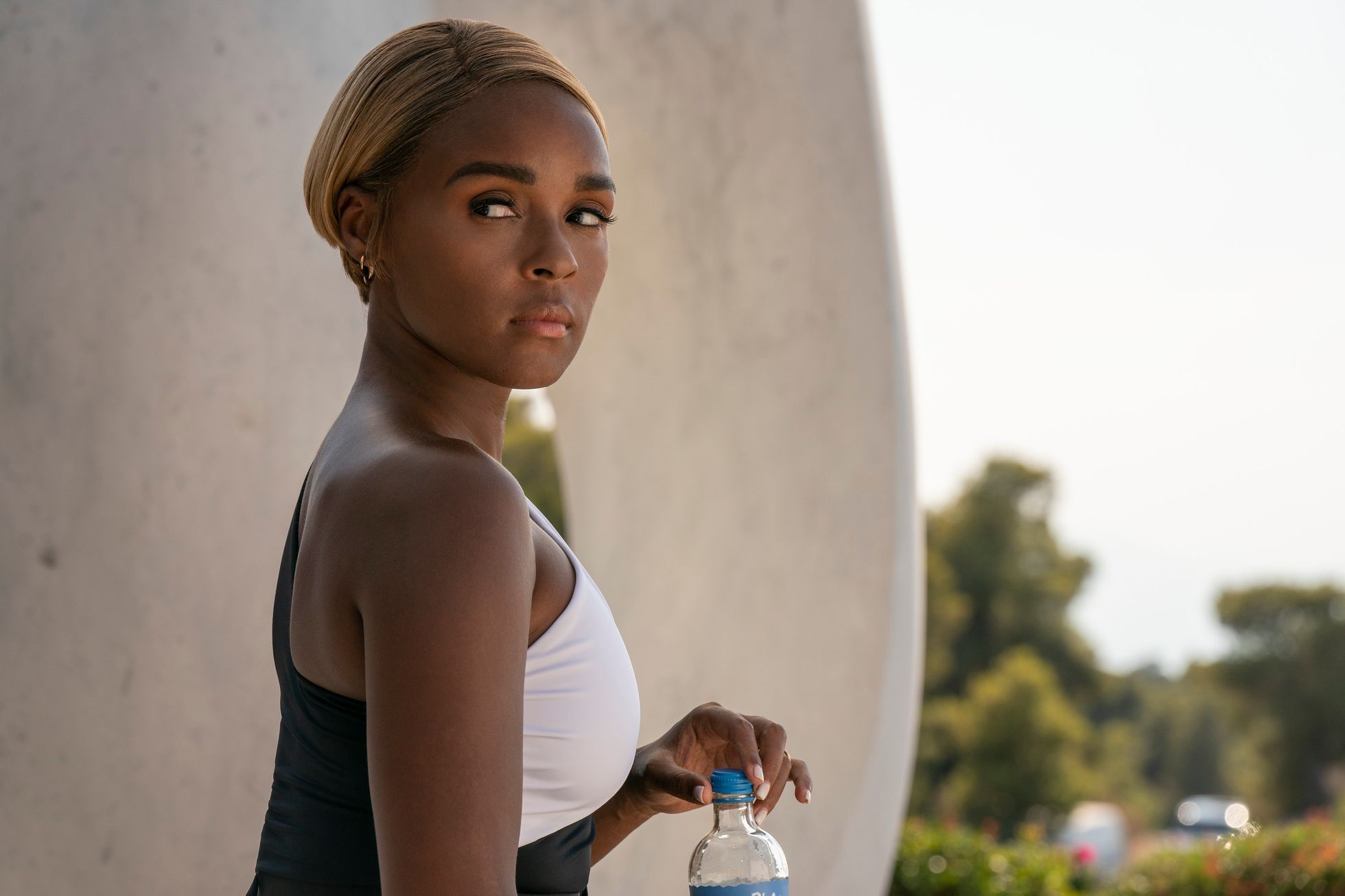 Nečekaná hvězda filmu Na nože. Janelle Monáe hraje ženu obestřenou záhadou  - Aktuálně.cz