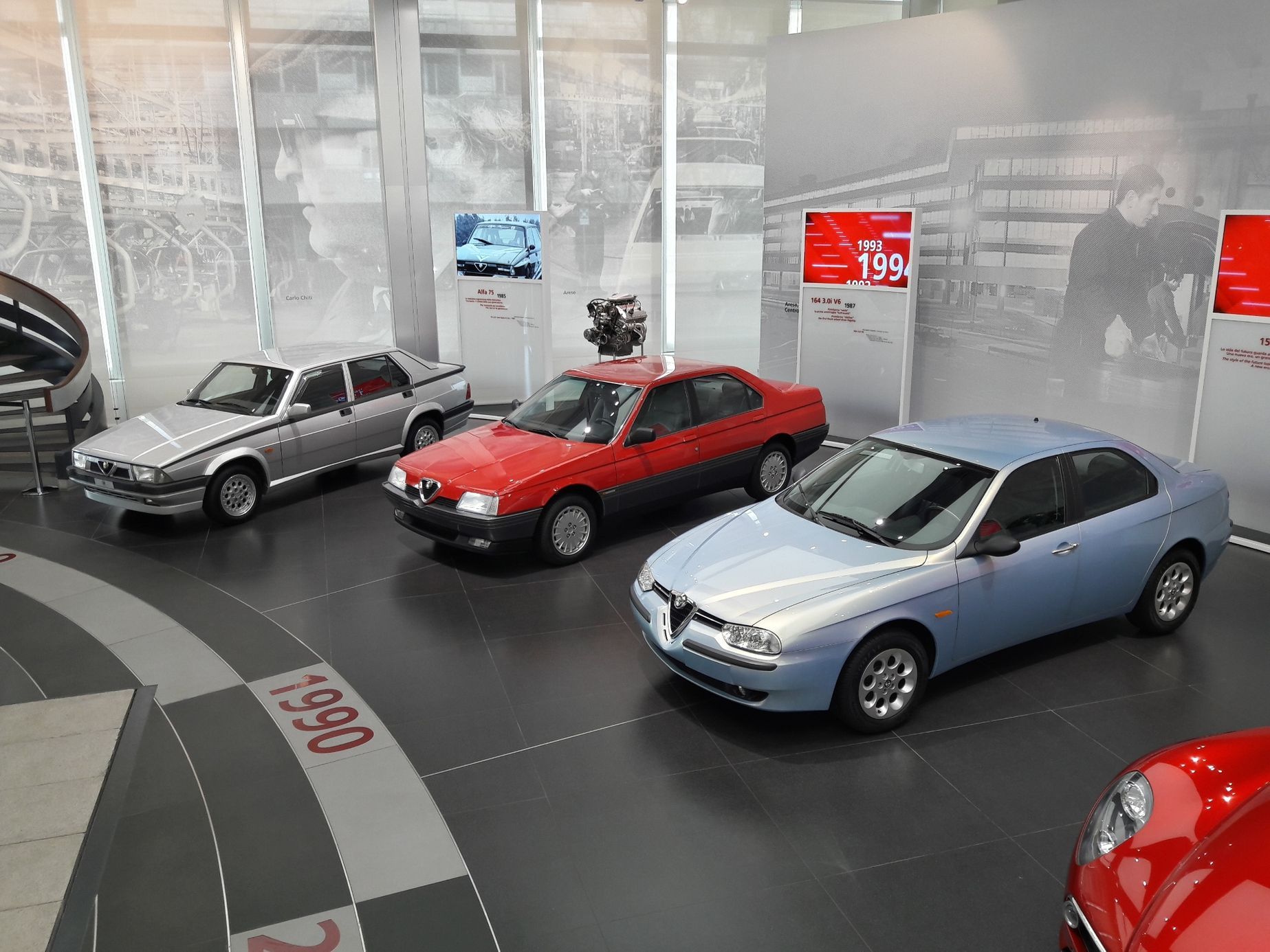 Chi non ha posseduto un’Alfa Romeo è destinato ad andare pazzo per le auto.  Rievoca la migliore storia del marchio italiano