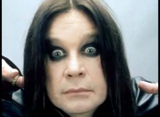 Ozzy Osbourne a jeho šílený pohled. | Foto: Reuters