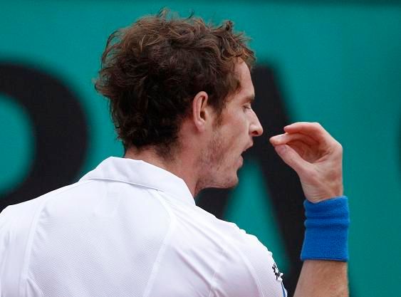 Andy Murray se zlobí, přestalo se mu dařit | Foto: Sport