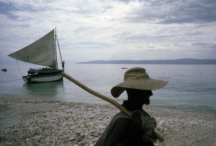 Dva Američané plánovali vyvraždit ostrov. Ženy a děti měly být jejich sexuální otroci