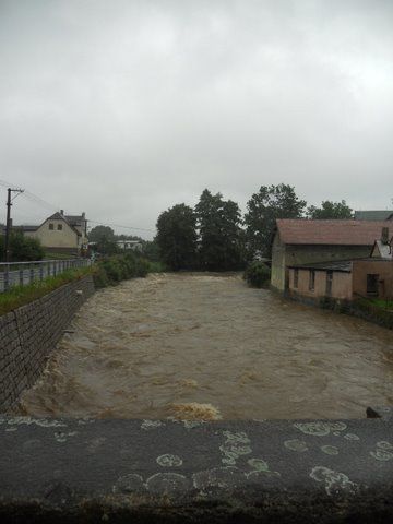 Řeka Smědá v obci Raspenava. | Foto: Lenka Horáková