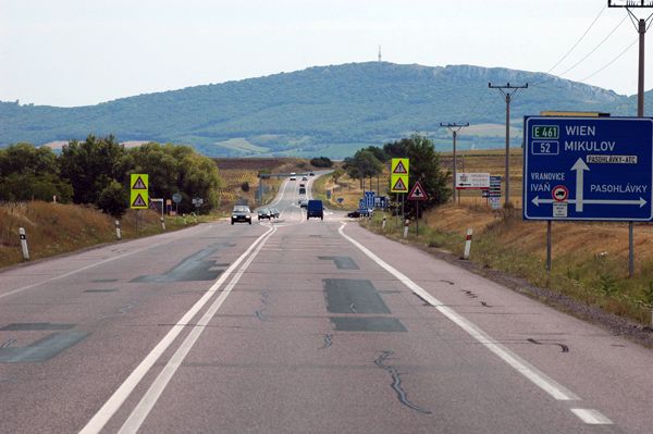 Místo budoucí mimoúrovňové křižovatky Ivaň | Foto: JMK