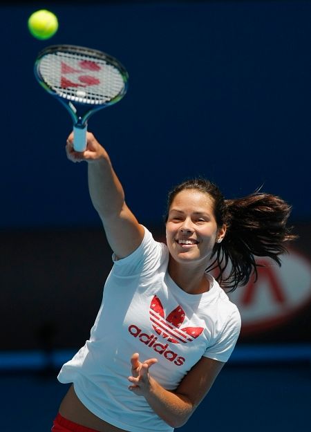 Ana Ivanovičová se připravuje v Melbourne Parku na Australian Open | Foto: Václav Rojík