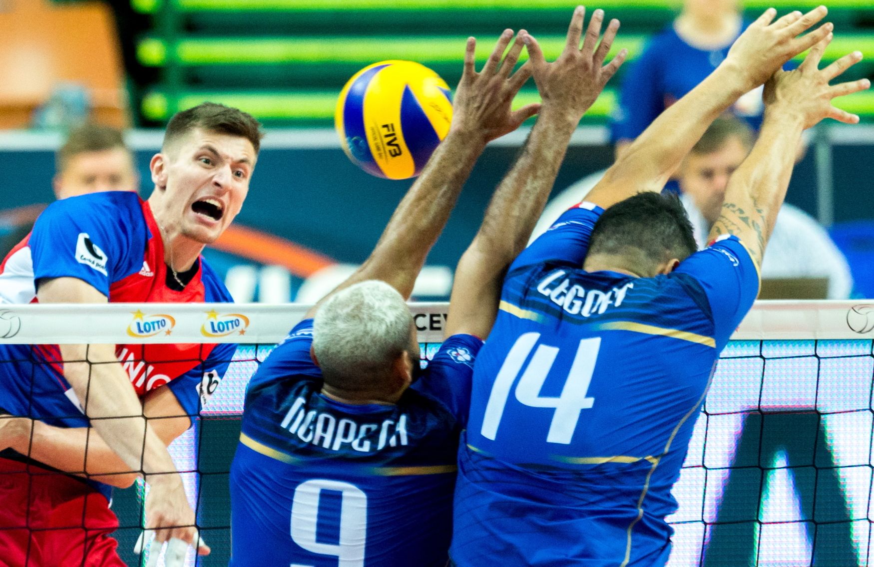 Sensation de volley-ball !  Les Tchèques ont surpris la France aux Championnats d’Europe et se sont qualifiés pour les quarts de finale