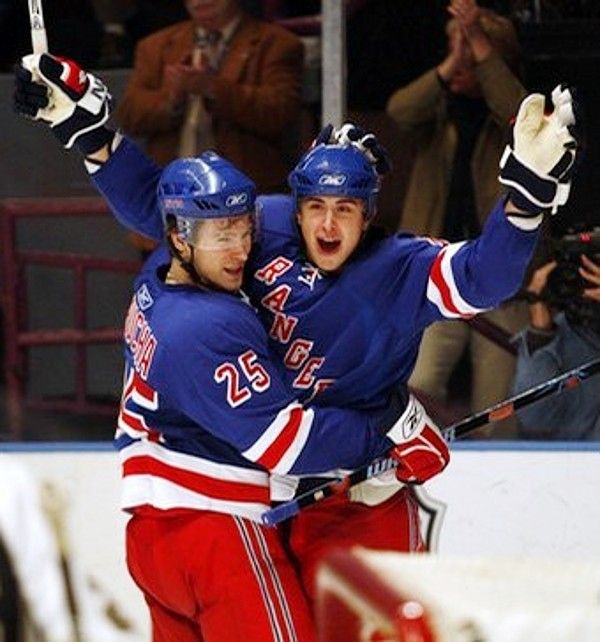 Petr Průcha ještě v dresu svého letošního prvního zaměstnavatele - New York Rangers. | Foto: Reuters