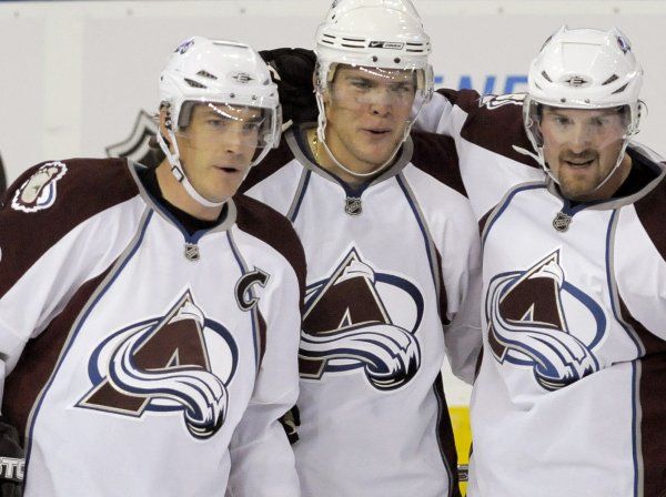 Coloradská elita Sakic, Stastny, Hejduk se prosadila, ale vítězství nevybojovala. | Foto: Zuzana Hronová, Reuters