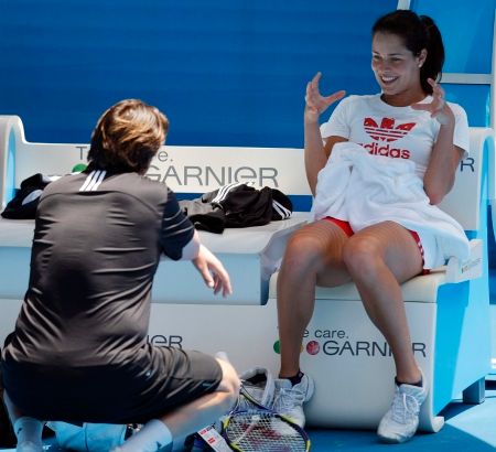 Ana Ivanovičová se připravuje v Melbourne Parku na Australian Open | Foto: Václav Rojík