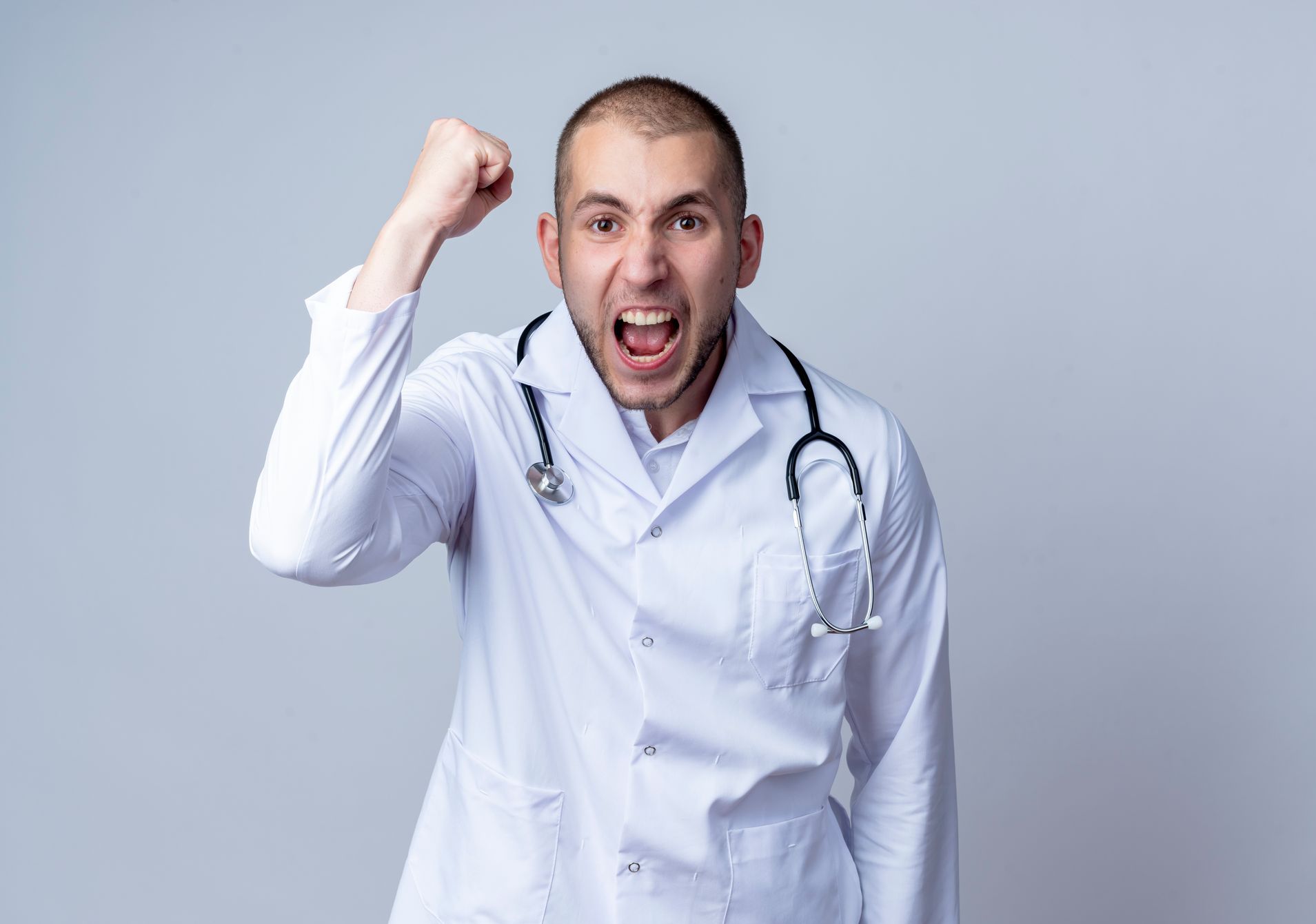 "Táhněte do pr****!" křičela gynekoložka. Nově za to bude hrozit milionová pokuta