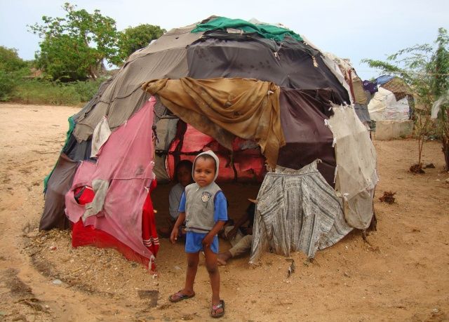 Podle Oxfam potřebuje "zoufale" humanitární pomoc 43 procent obyvatel. Vzpomínáte na vtipy o Somálcích, které kolovaly v devadesátých letech? | Foto: Reuters