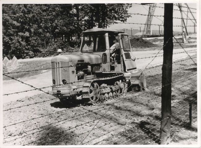 Úprava pozemků u železné opony | Foto: Archiv bezpečnostních složek