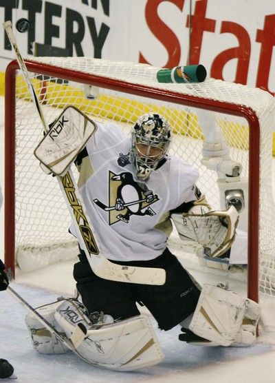 Na druhé straně se zase překonával Marc-André Fleury. | Foto: Reuters