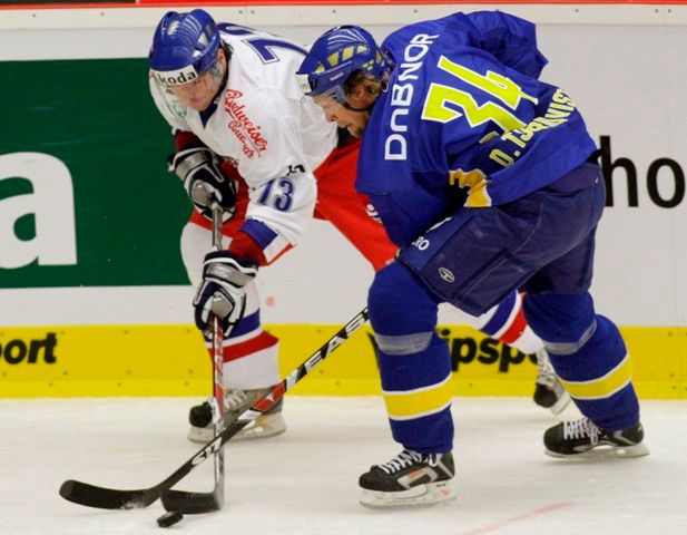 Češi ale nakonec své vítězství uhájili a navrch přidali Kumstátem během power play Švédů ještě jednu branku. | Foto: Reuters