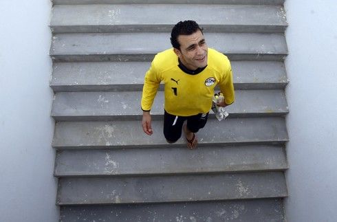 Brankář Egypta El Hadary slavil sedmatřicáté narozeniny | Foto: Sport