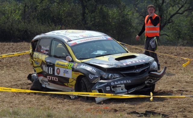 Naopak česká rallye zažila tragickou sezonu s bilancí pěti mrtvých diváků a dvou spolujezdců. Zbytek sezony byl dokonce zrušen úplně. | Foto: ČTK