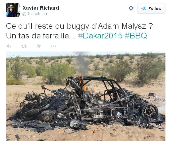 Ohořelá bugina Adama Malysze na Rallye Dakar 2015. | Foto: Xavier Richard via Twitter