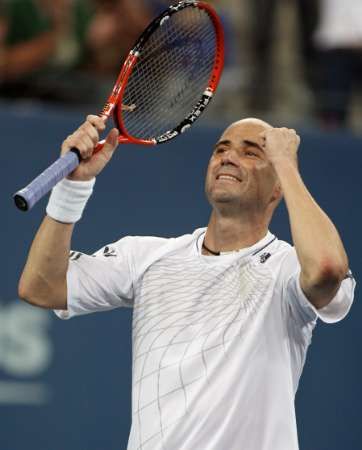 Jako teprve pátý tenista historie vyhrál všechny čtyři grandlasmové turnaje (4x Australian Open, 2x US Open, 1x French Open a Wimbledon. | Foto: Reuters