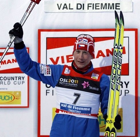 Lukáš Bauer slaví vítězství ve Val di Fiemme | Foto: Sport