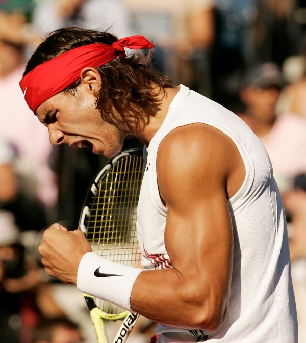 Rafael Nadal se hecuje v semifinále US Open proti Andy Murraymu. | Foto: Reuters