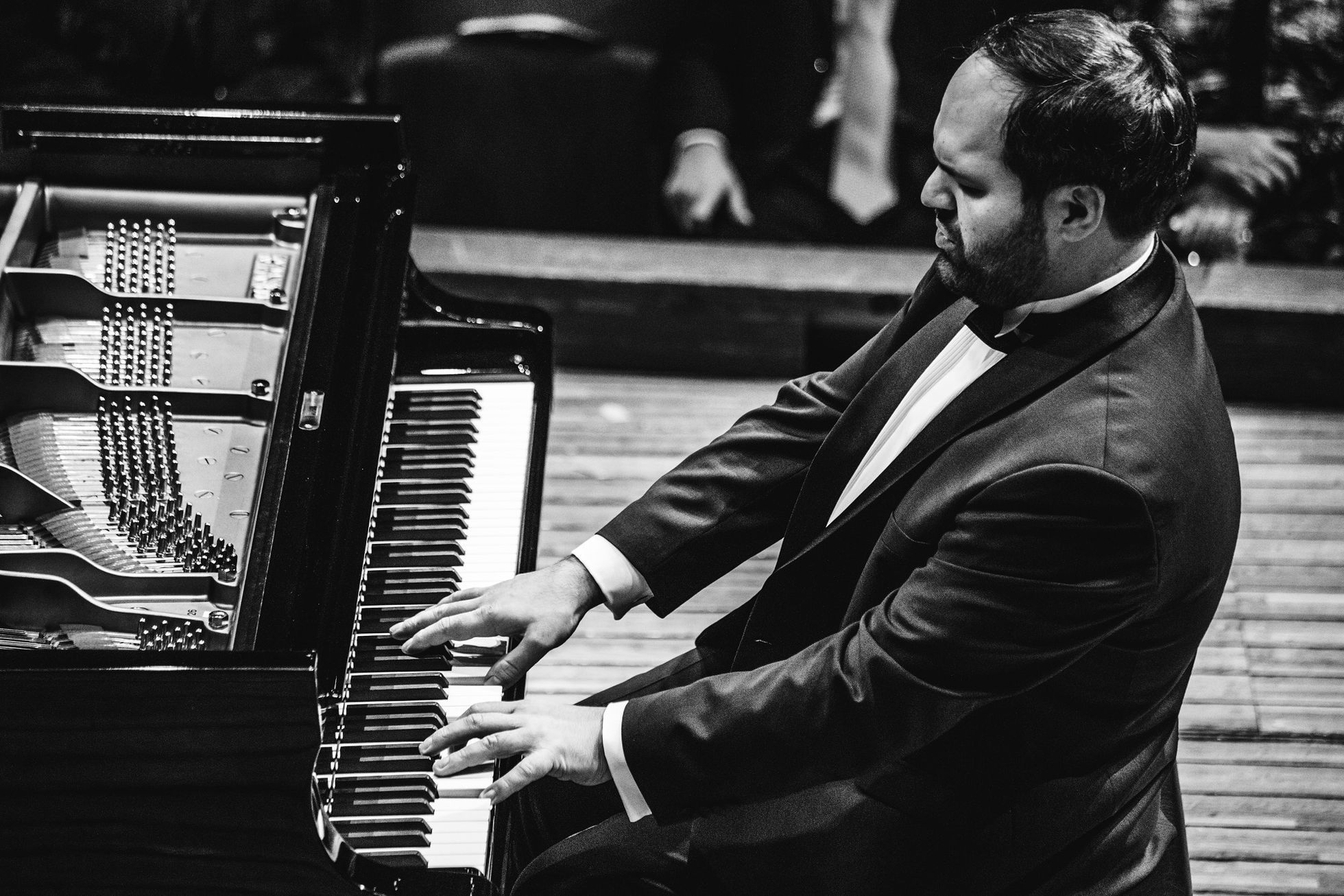 Smetana and Kabeláč.  Pianist Bartoš opens the Hybatelé Resonance cycle