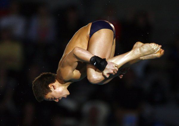 Třináctiletý evropský šampion ve skocích z desetimetrové věže Brit Thomas Daley. | Foto: Reuters