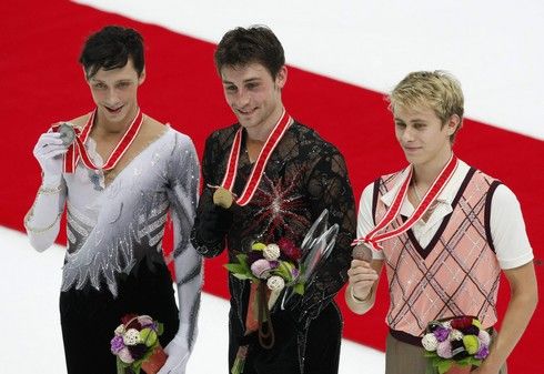 Trojice nejlepších: Brian Joubert, Johny Weir a Michal Březina | Foto: Sport