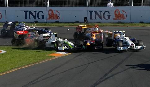 Heidfeld narazil do Webbera | Foto: Reuters