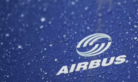 Airbus se chystá propustit 10 tisíc zaměstnanců. Proti tomu se ale bouří odbory a hrozí stávkou. | Foto: Reuters