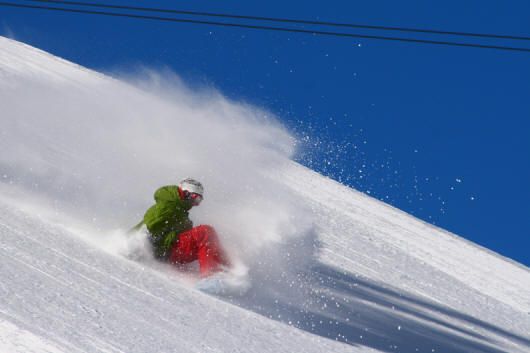 Snowboardista v prašanu | Foto: Aktuálně.cz