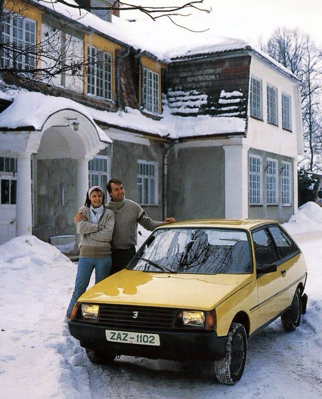 Motor měl výkon 38 kW a velkou výhodou Tavrie byla úspornost jízdy - na 100 km si vystačila se šesti litry benzinu. | Foto: Avtoexport