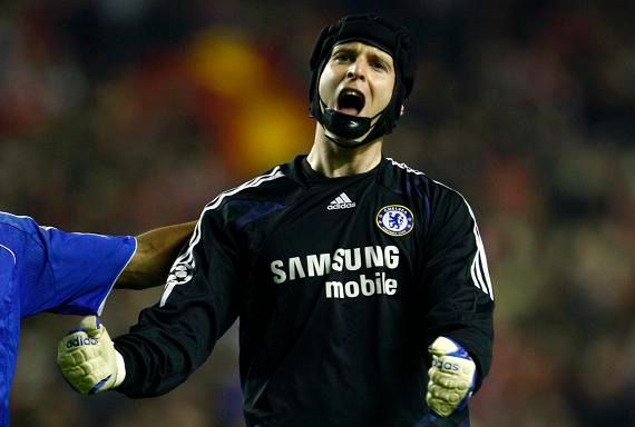 Petr Čech se také raduje | Foto: Reuters