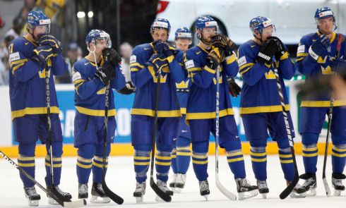 Na druhé straně smutnili Švédové, jimž postup do finále jen tak tak proklouzl mezi prsty. | Foto: Reuters