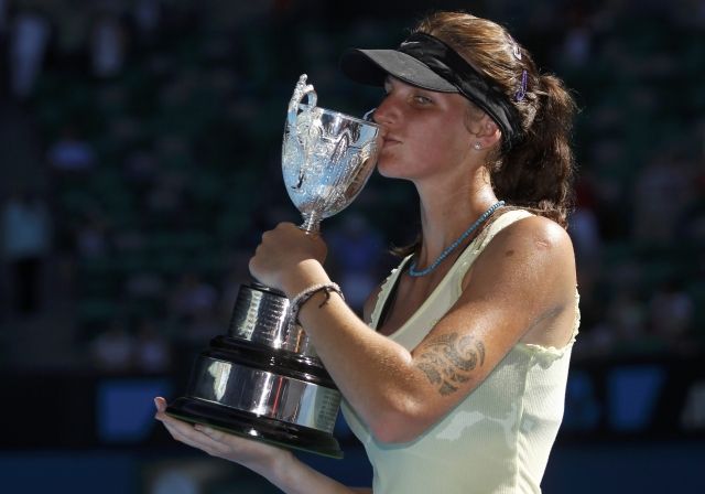 Karolína Plíšková se raduje z vítězství na Australian Open. | Foto: Reuters